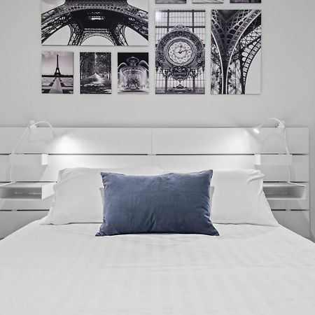Stylish And Spacious 2-Bed Apartment 멜번 외부 사진