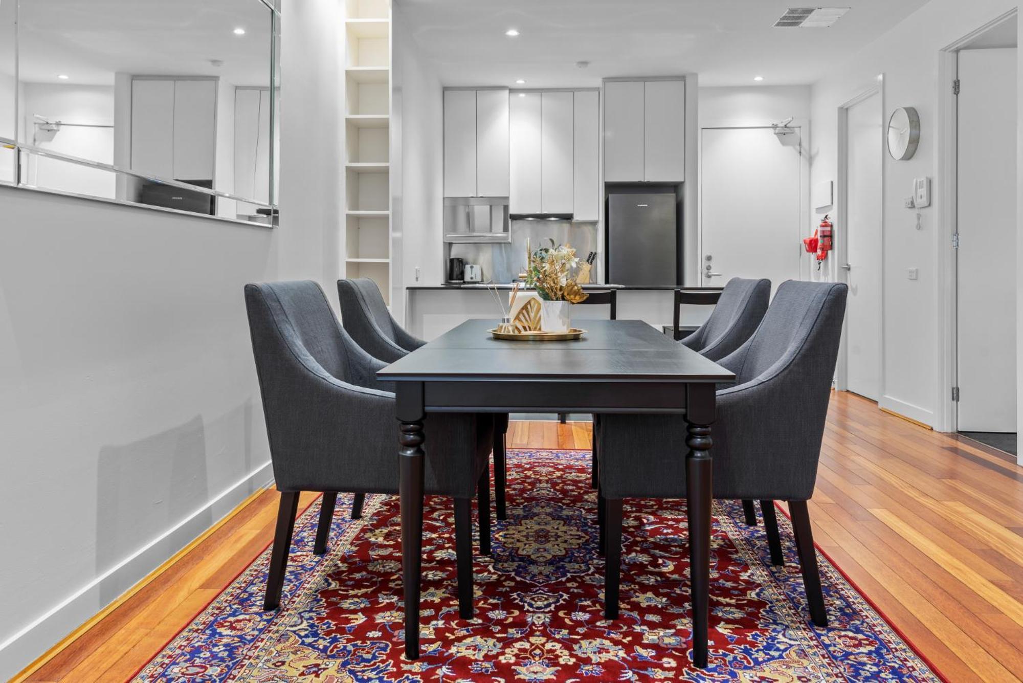 Stylish And Spacious 2-Bed Apartment 멜번 외부 사진